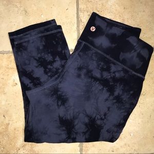 LIVI Active tie-dye Capri